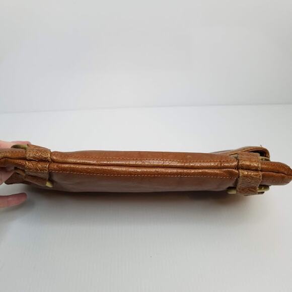 Sabina woven leather fold over clutch brown - Picture 9 of 9